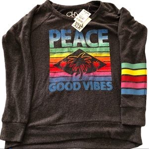 PEACE GOOD VIBES ☮️🌴 NWT soft long sleeve size L